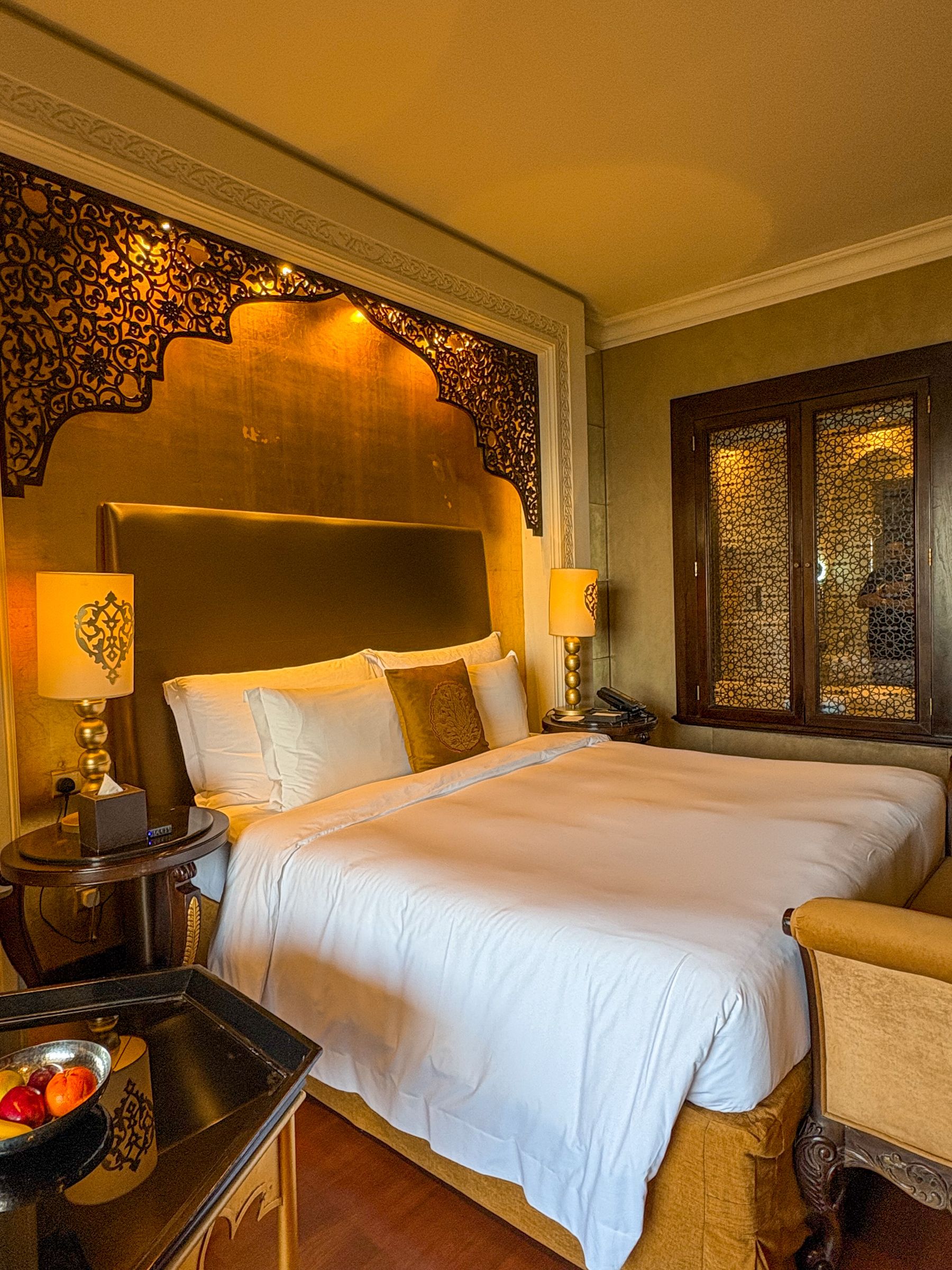 Hotels & Resorts